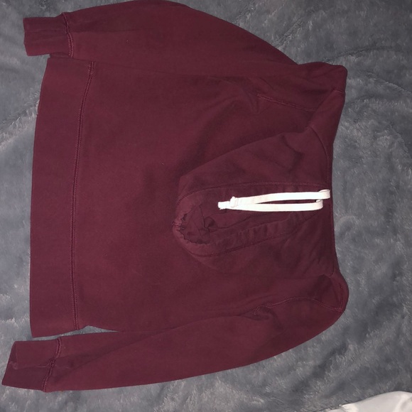 Burgundy roots hoodie - Picture 4 of 4